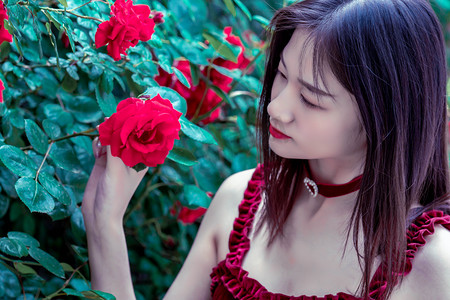 高温下的坚守：秦巴山脉中的“扫山奇兵”